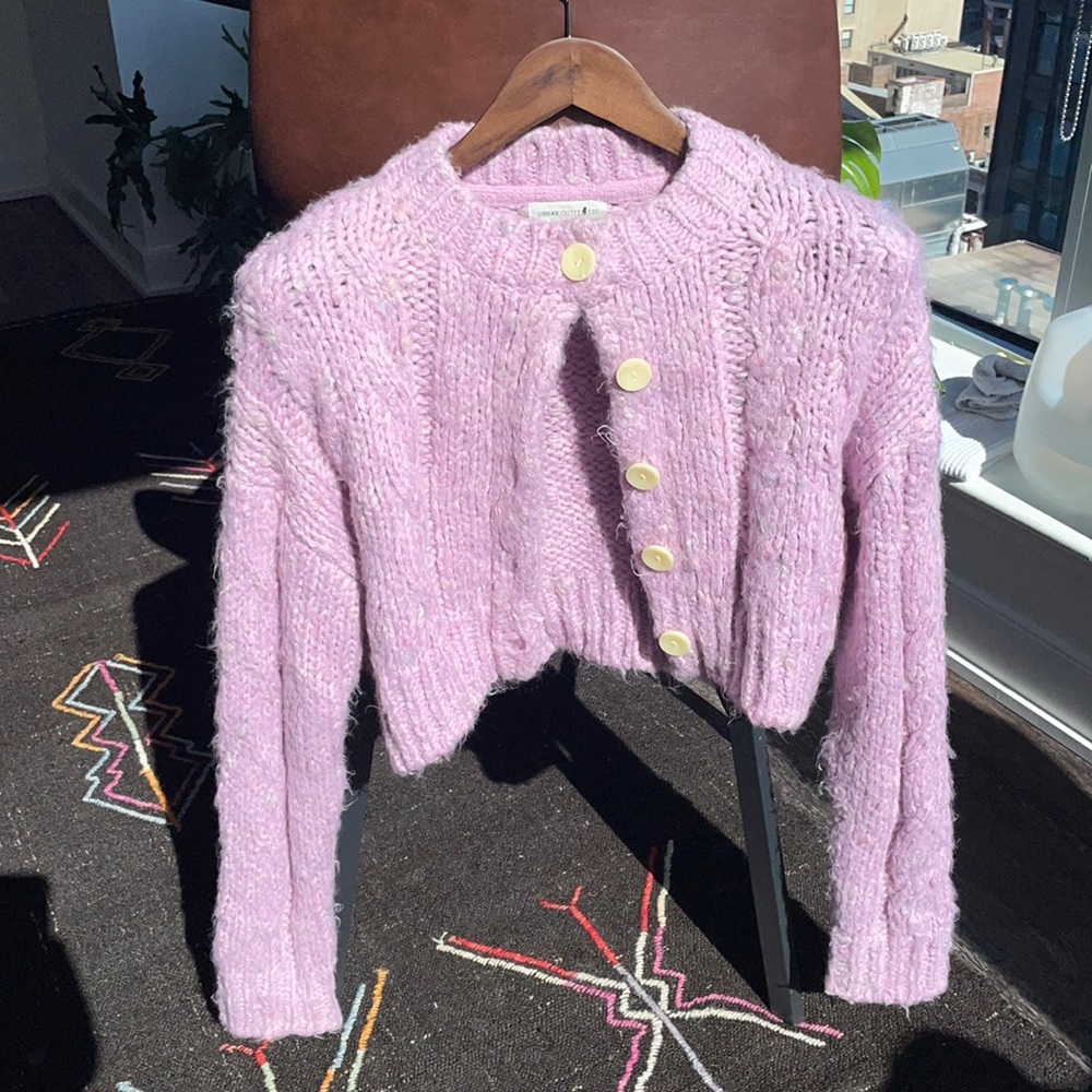 URBAN OUTFITTERS. PURPLE CROPPED CARDIGAN. KNIT. MEDIUM. WORN ONCE